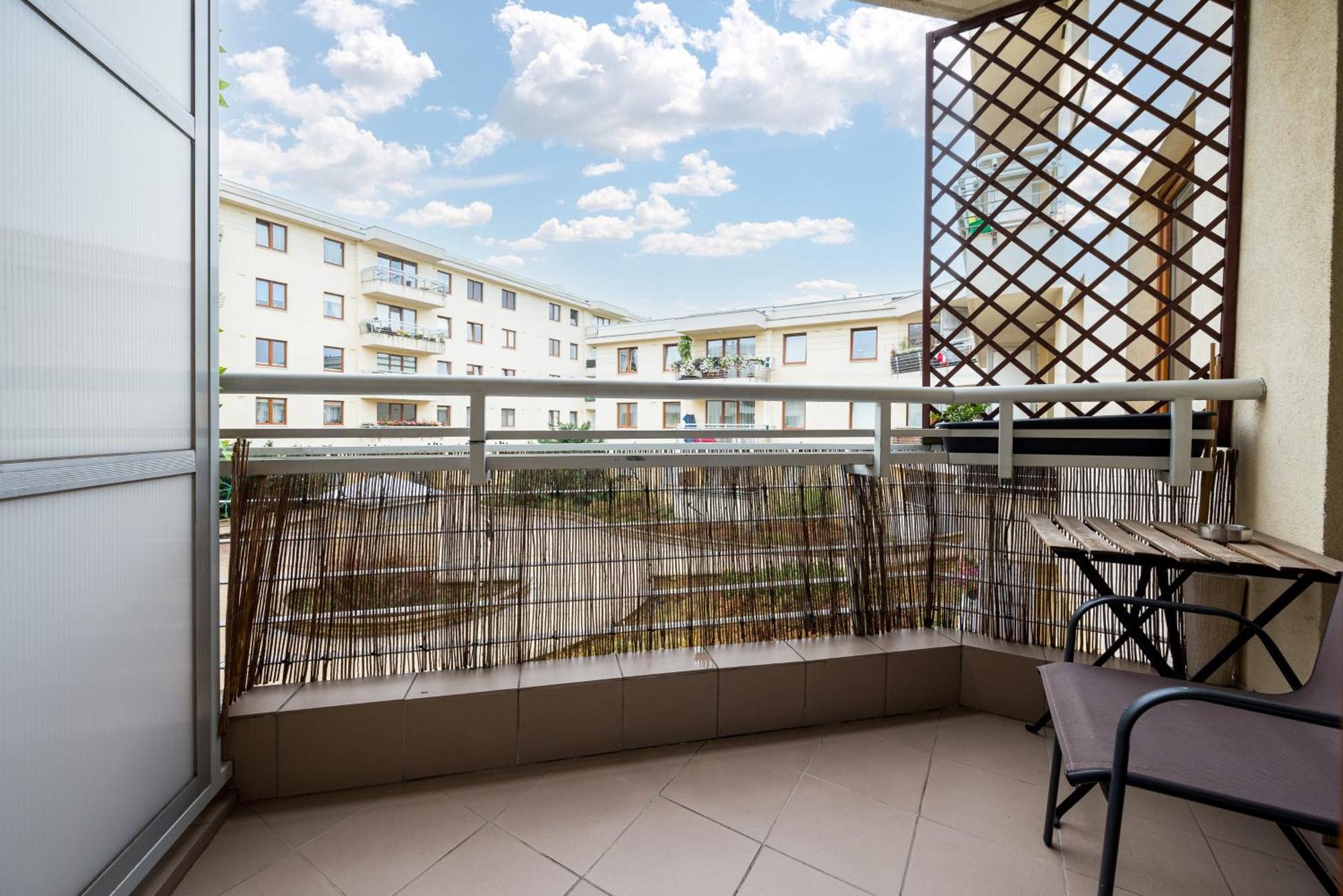 Metro Ksiecia Janusza Cosy Apartment Warschau Exterior foto