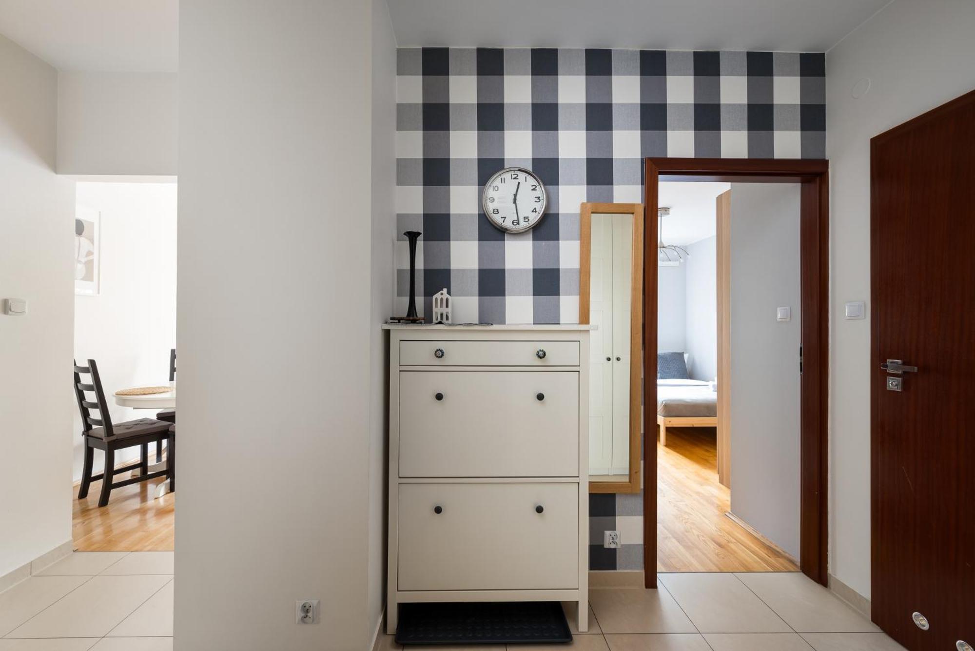 Metro Ksiecia Janusza Cosy Apartment Warschau Exterior foto